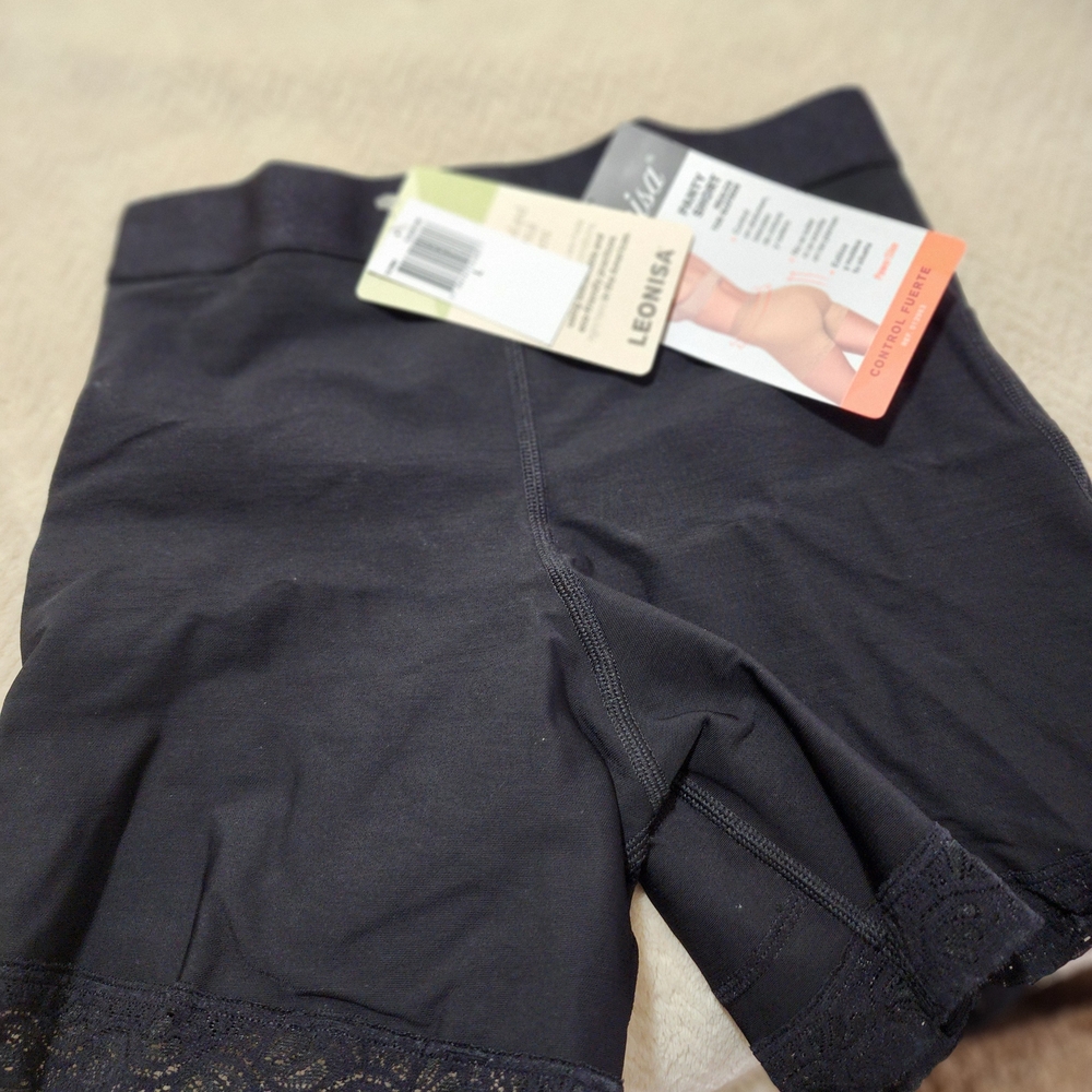Leonisa Women's Black Lace Trim Control Panty Shorts Size L NWT